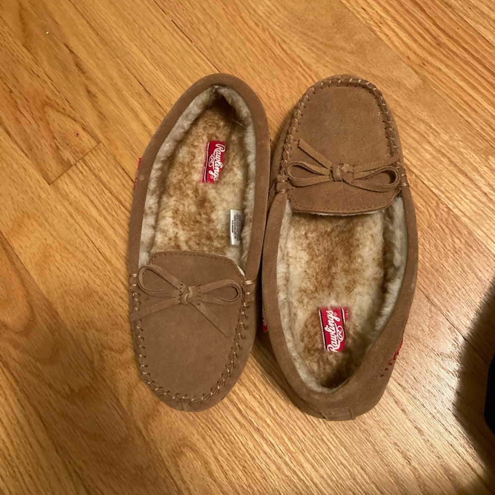 Womens Rawlings baseball slippers